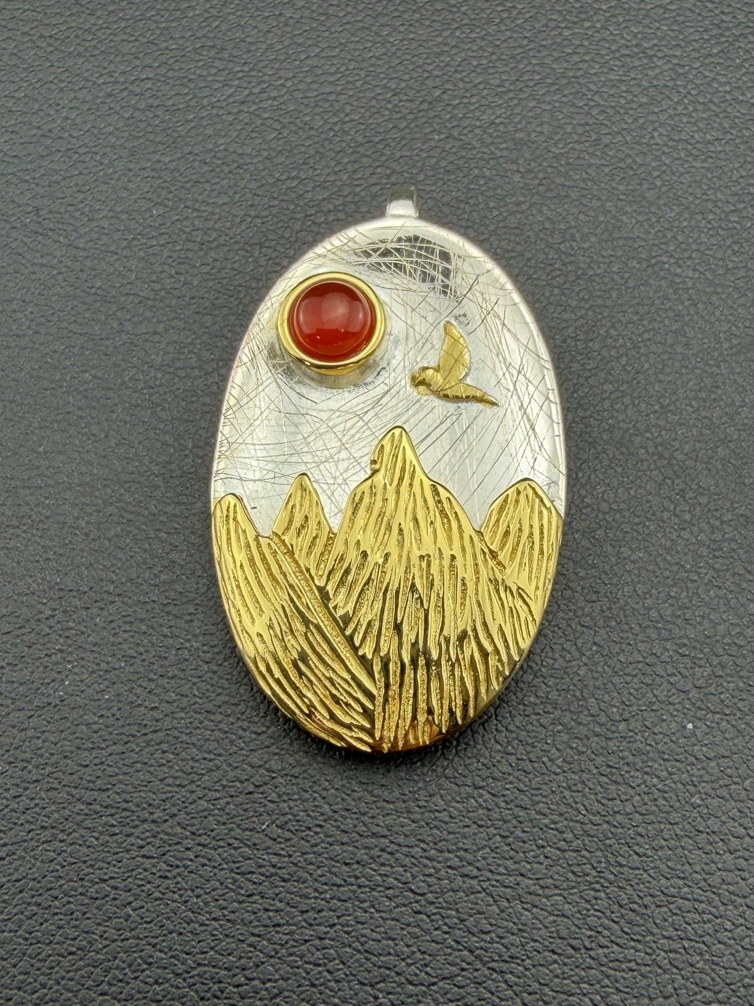 Pendant Brand New Solid 925 Sterling Silver Stamped Gold Electroplated-Red Agat