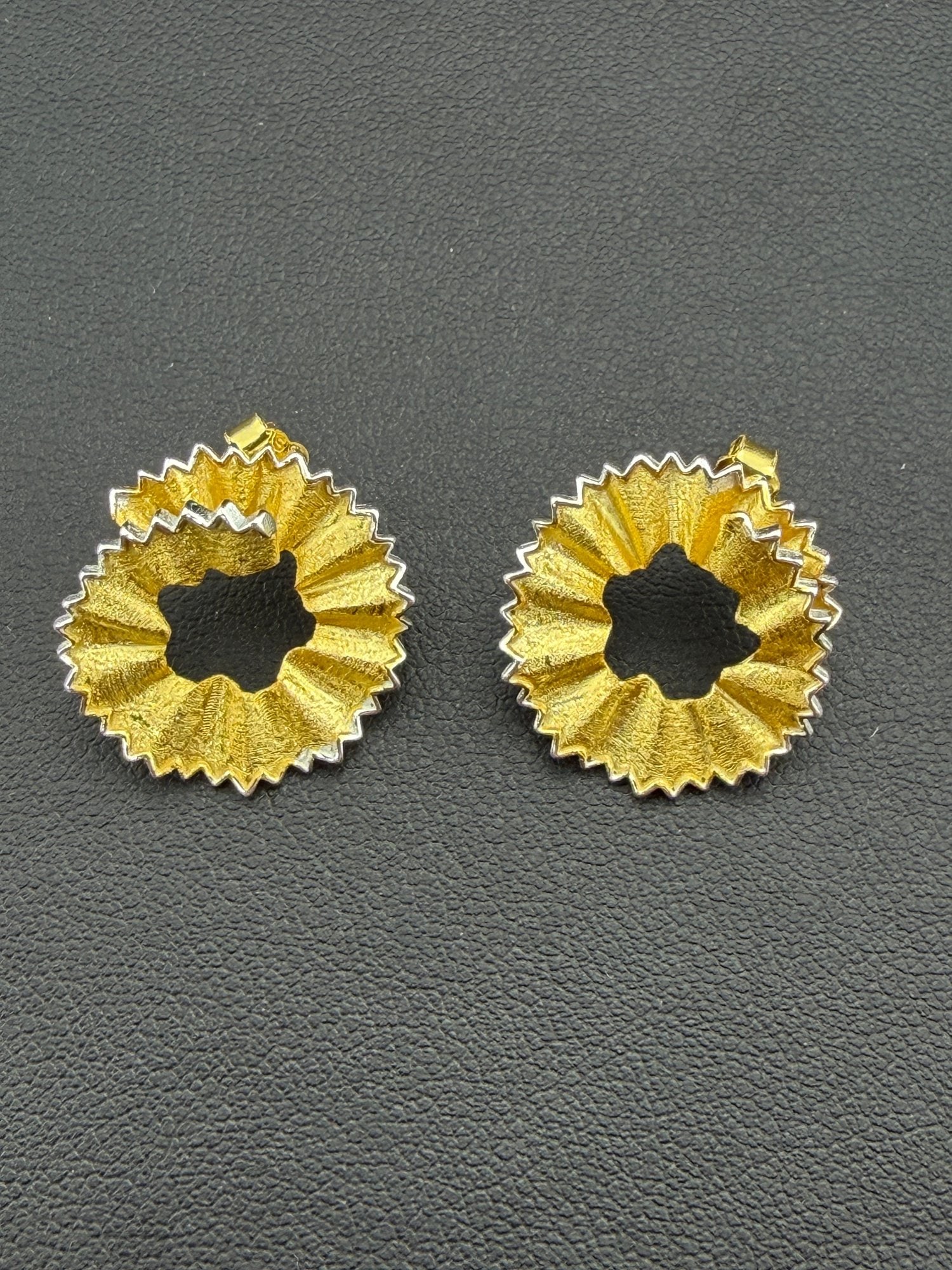 Stud Earrings Brand New Solid 925 Sterling Silver Stamped Gold Electroplated