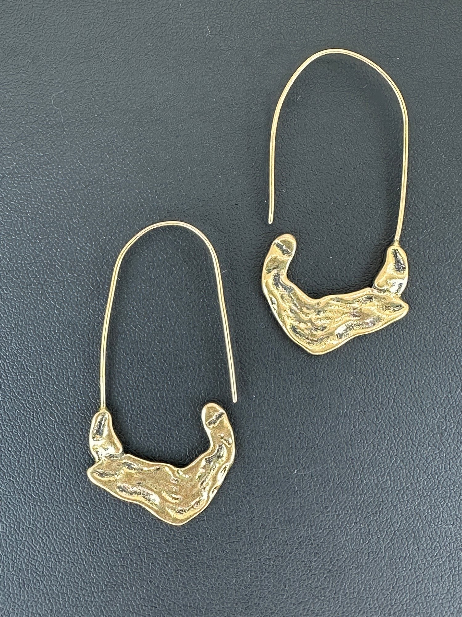 Luxurious Gold Alloy Plated Earrings