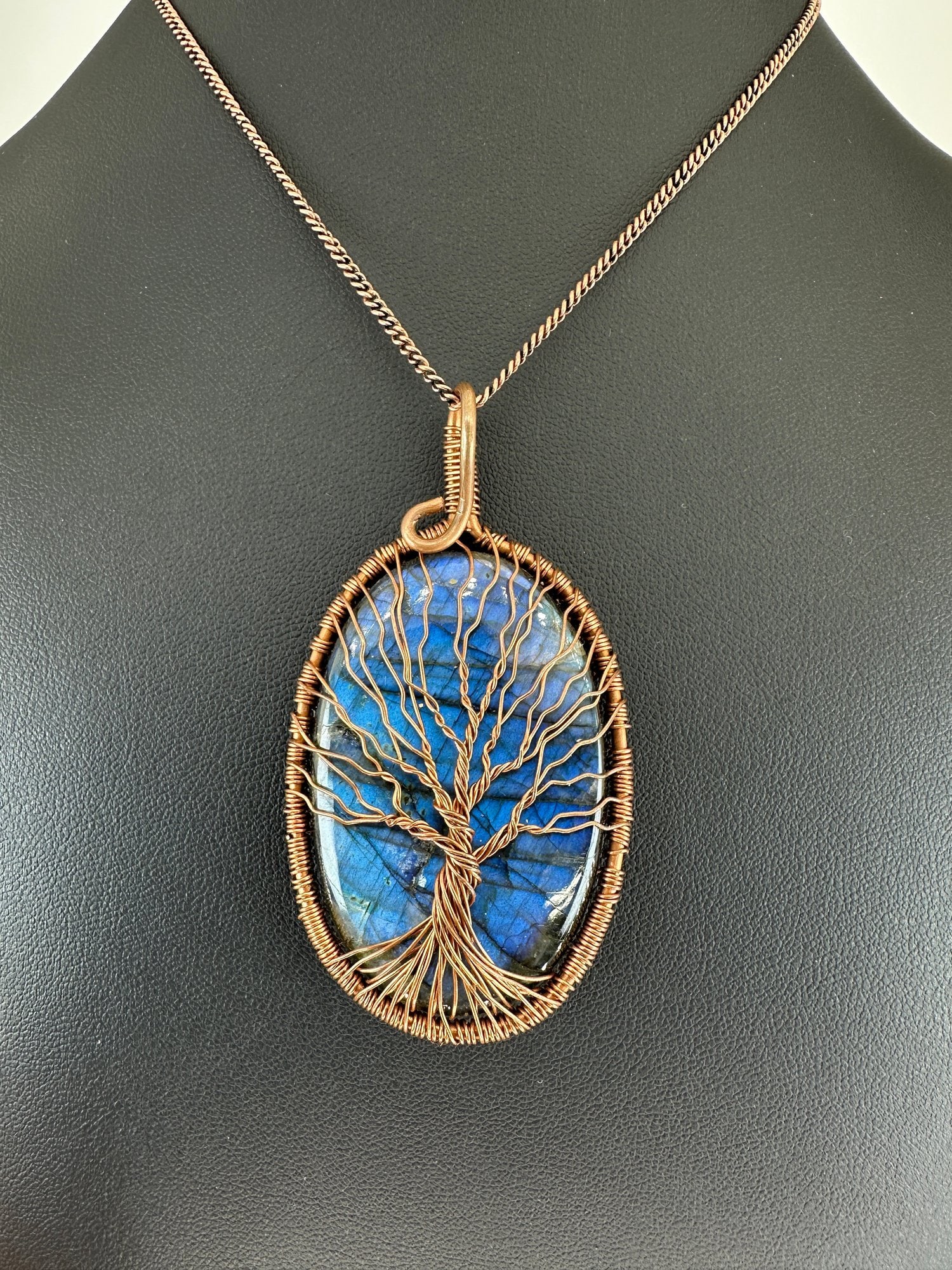 Necklace Blue Labradorite 925 Sterling Silver Plated Handmade Gemstone: Please refer to the title and photos for the item description and condition. If you have any questions, please do not hesitate to contact us before placing your bid.We offer combined in-house shipping