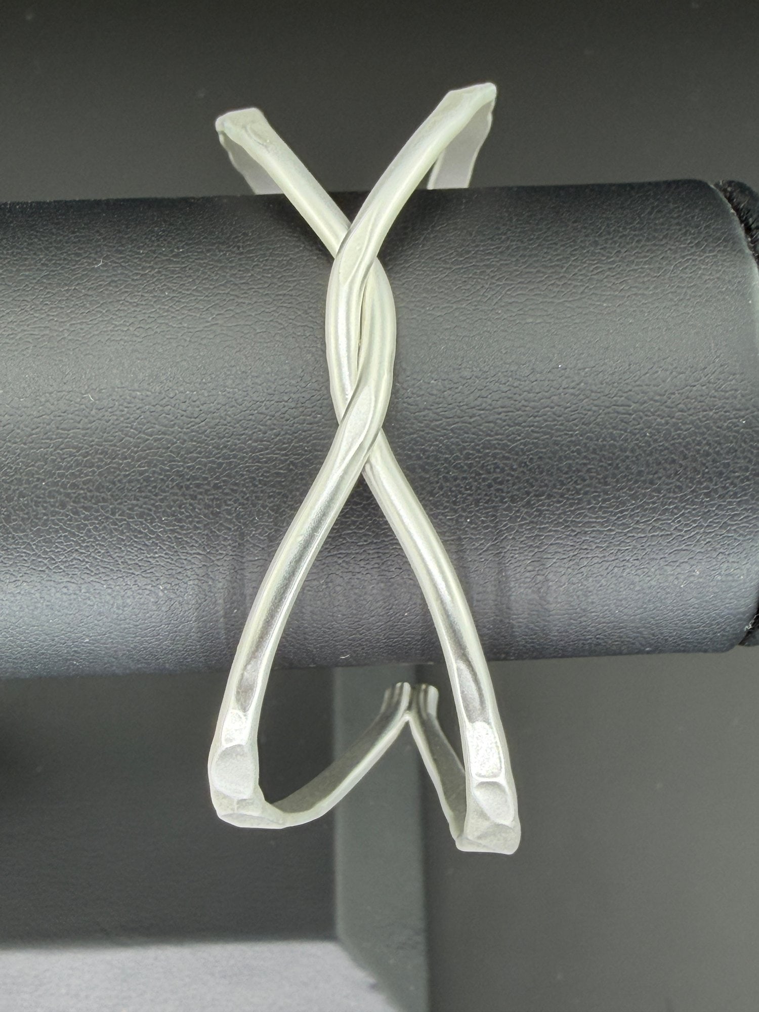 Brand New Luxurious Silver Alloy Plated Bracelets