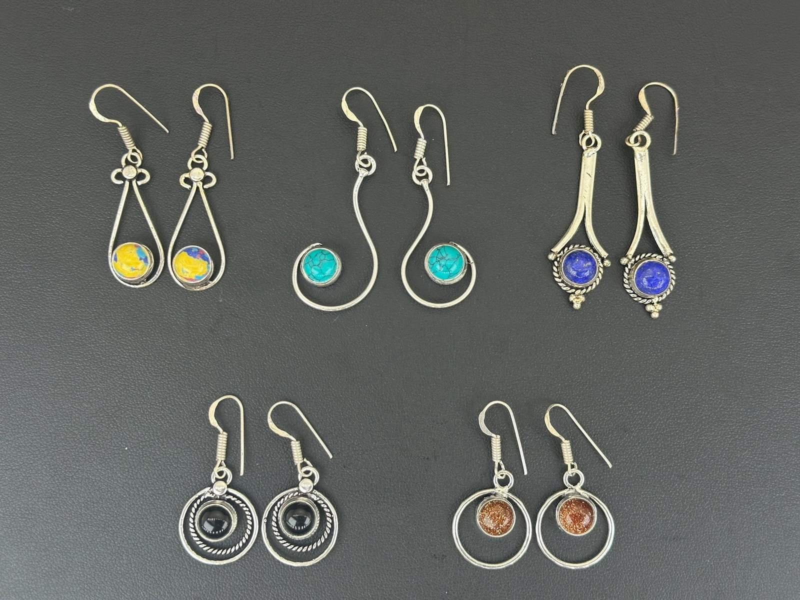 Earrings Silver Plated Handmade Gemstone: Please refer to the title and photos for the item description and condition. If you have any questions, please do not hesitate to contact us before placing your bid.We offer combined in-house shipping