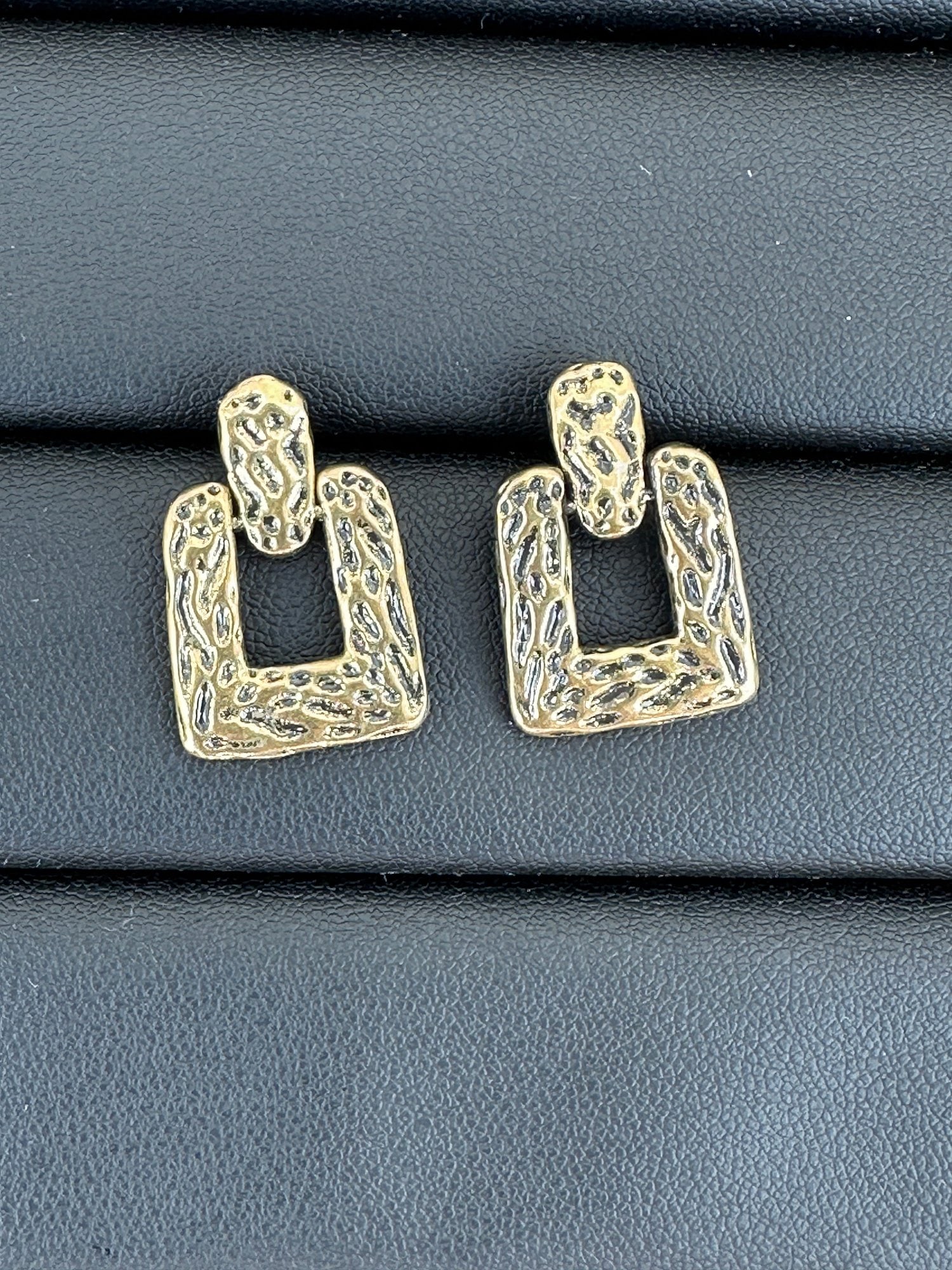 Luxurious Gold Alloy Plated Earrings