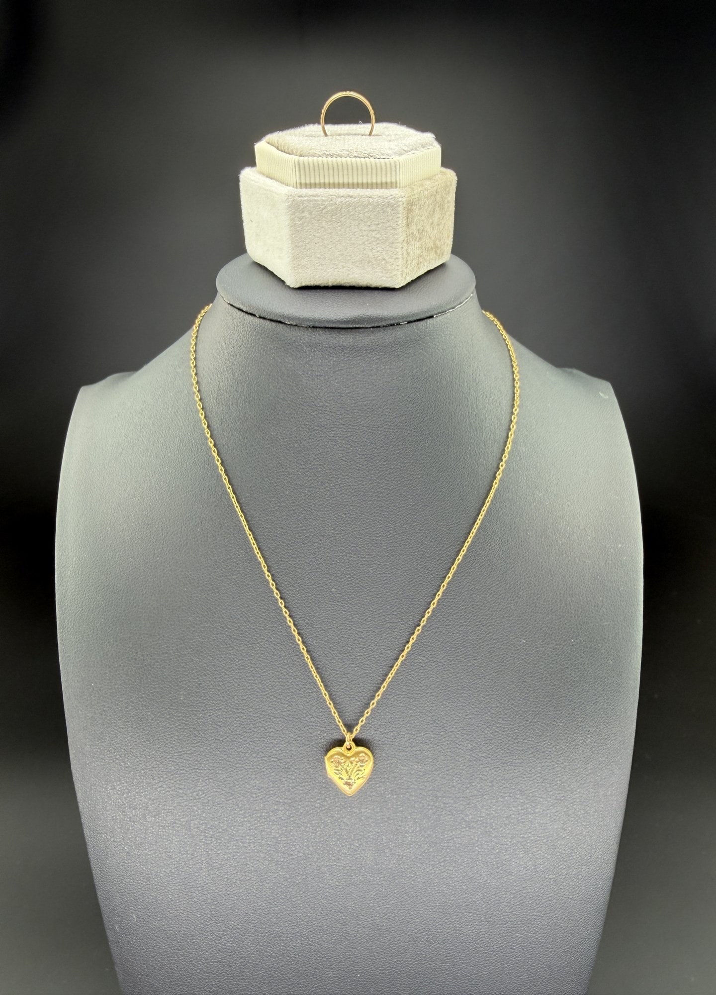Pre-owned Kids Vintage Jewelry Set 14K Gold Ring & 12K Gold-Filled Necklace With Heart Locket: 1. Pre-owned-Kids Vintage Jewelry Set – 14K Gold Ring & 12K Gold-Filled Necklace with Heart Locket & Original Miss Mignon Speidel Box2. All stamps hallmarks or markings are shown as rece
