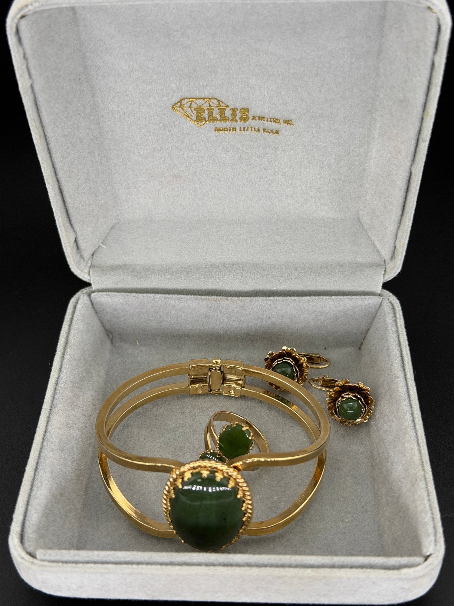 Pre-owned Vintage Ellis Jewelers Green Jade Jewelry Set AAA Bracelet, Ring & Earrings In Original (1 of 15)