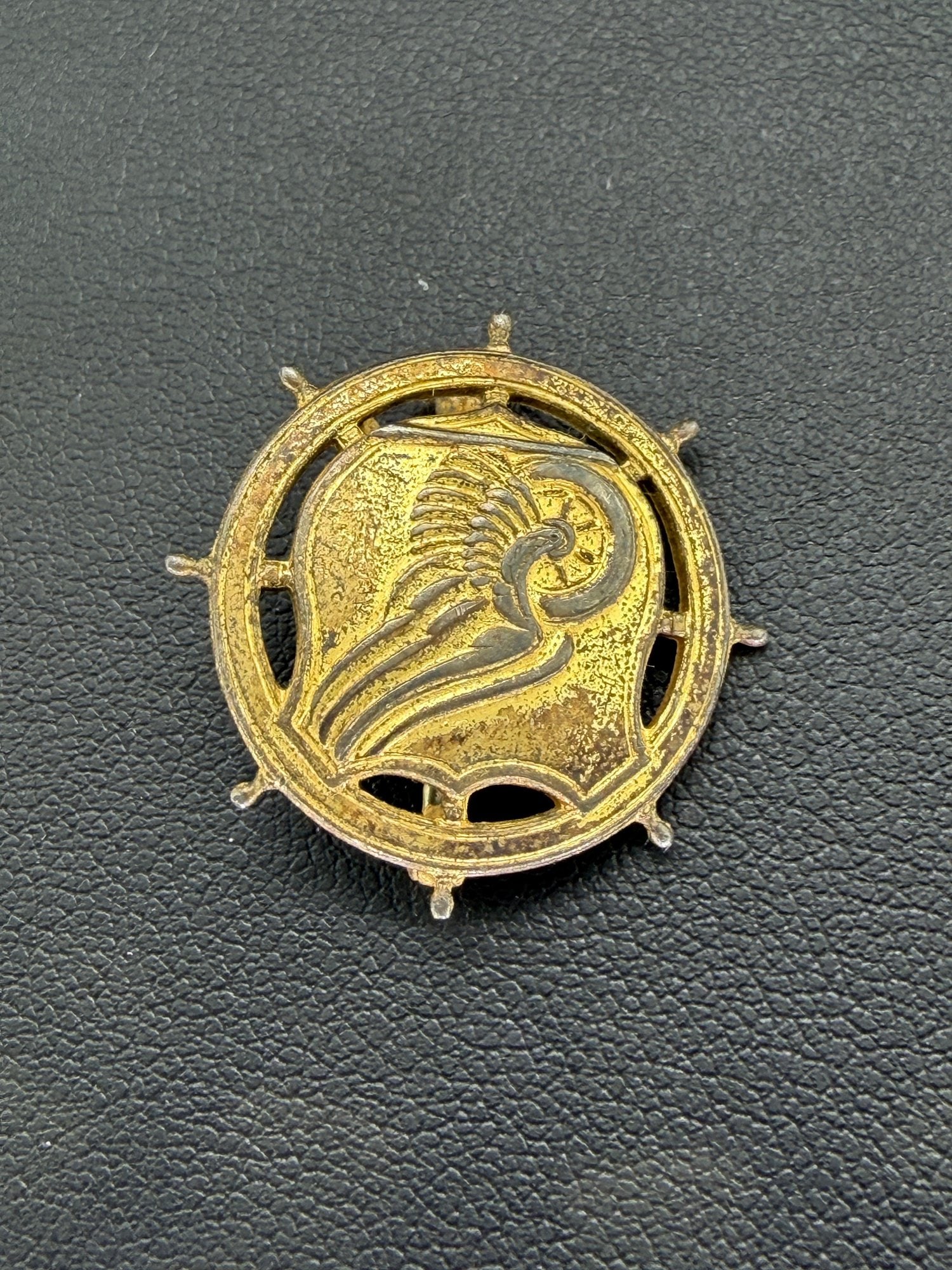 Pre-owned Vintage WWII Signed Josten Sterling Gold Vermeil Navy V-5 Aviation Cadet Wing Pin: 1. Pre-owned- Vintage WWII Signed Josten Sterling Gold Vermeil Navy V-5 Aviation Cadet Wing Pin 2. All stamps hallmarks or markings are shown as received and are for reference purposes only. Verificat