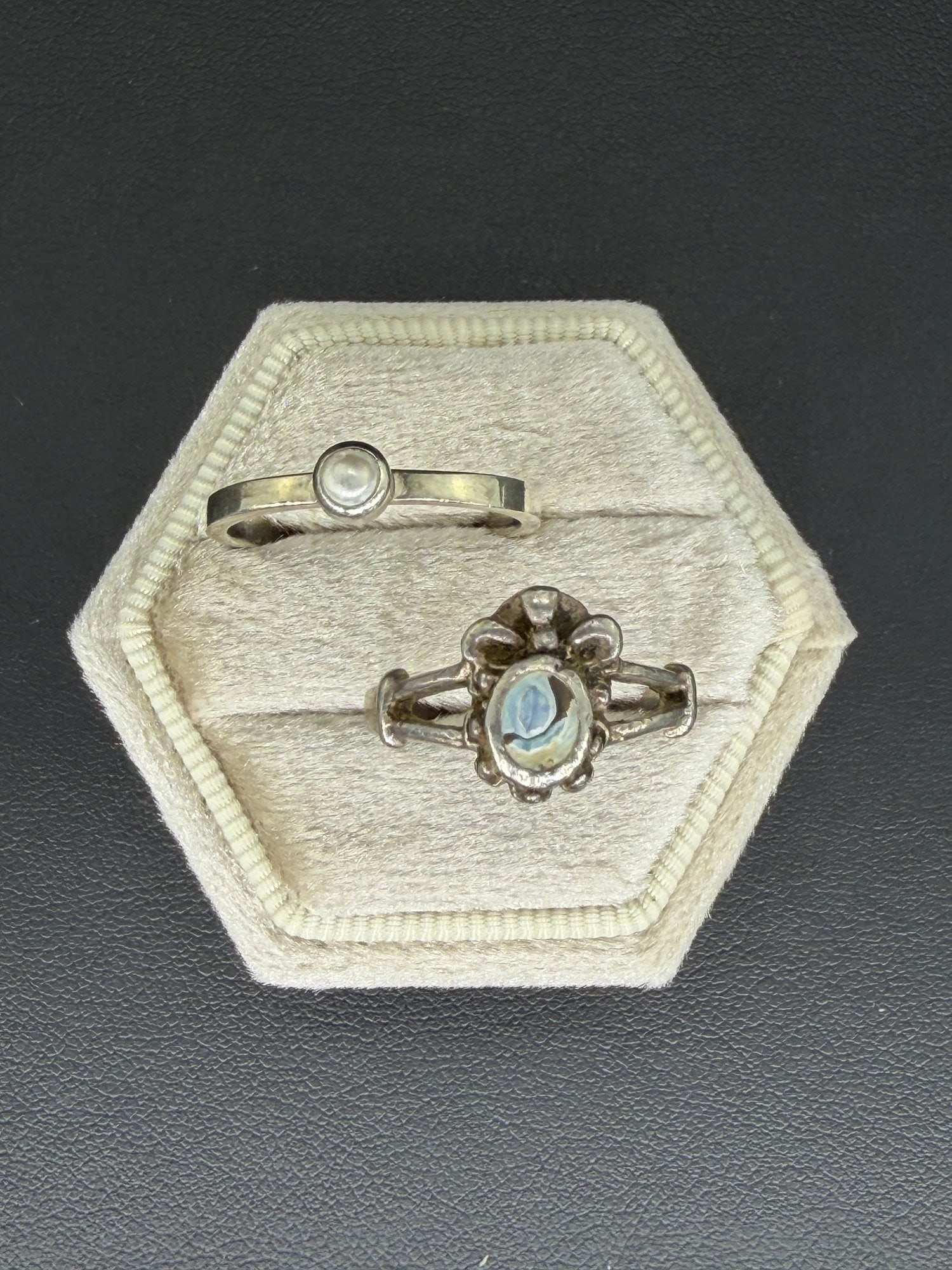 Pre-owned Vintage Sterling Silver Pearl & Gemstone Ring Lot AAA 2 Pieces: 1. Pre-owned- Vintage Sterling Silver Pearl & Gemstone Ring Lot – 2 Pieces2. All stamps hallmarks or markings are shown as received and are for reference purposes only. Verification is the s