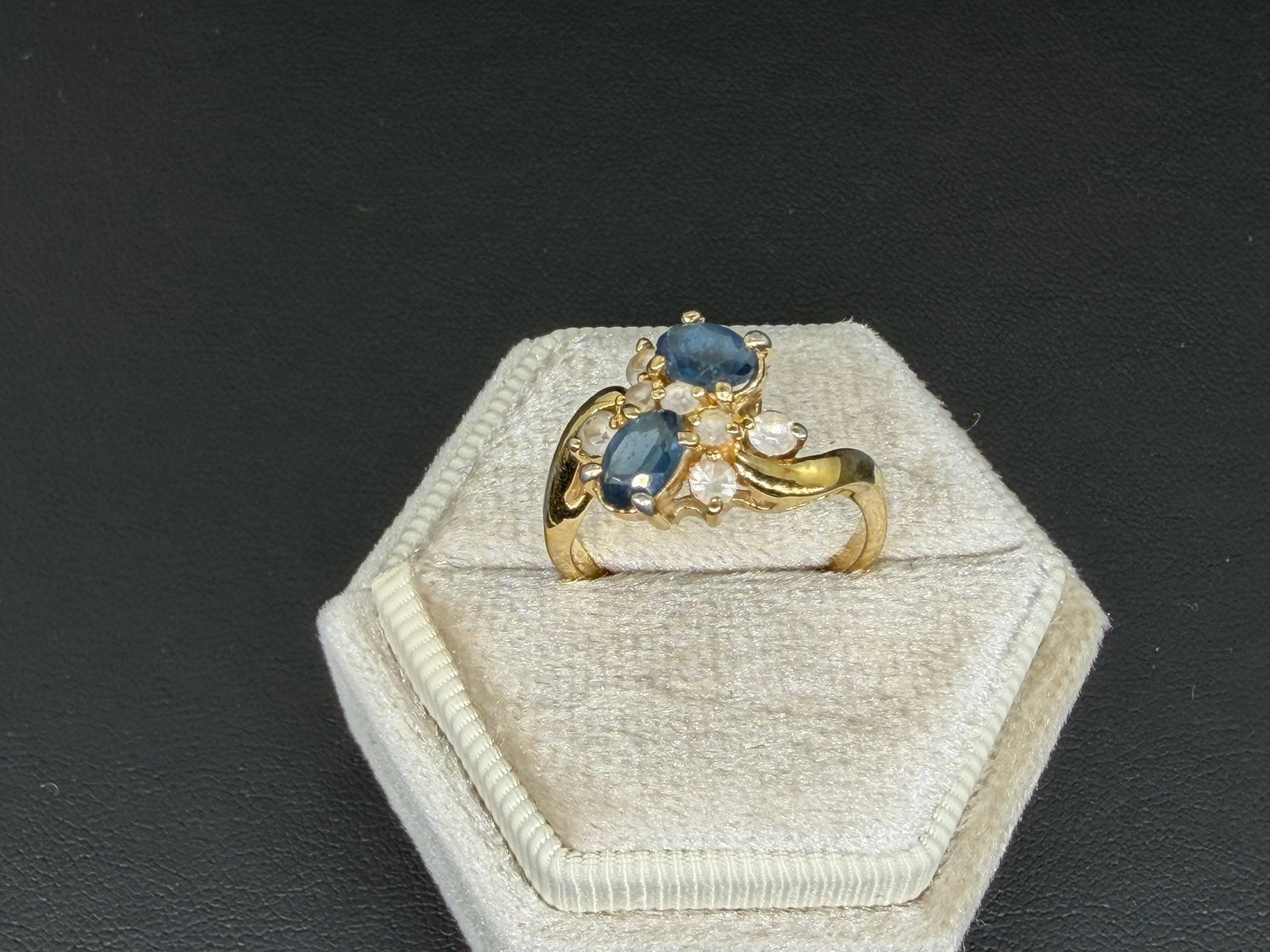Pre-owned Vintage 14K Gold-Filled Blue Sapphire & Cubic Zirconia Cluster Ring (1 of 11)