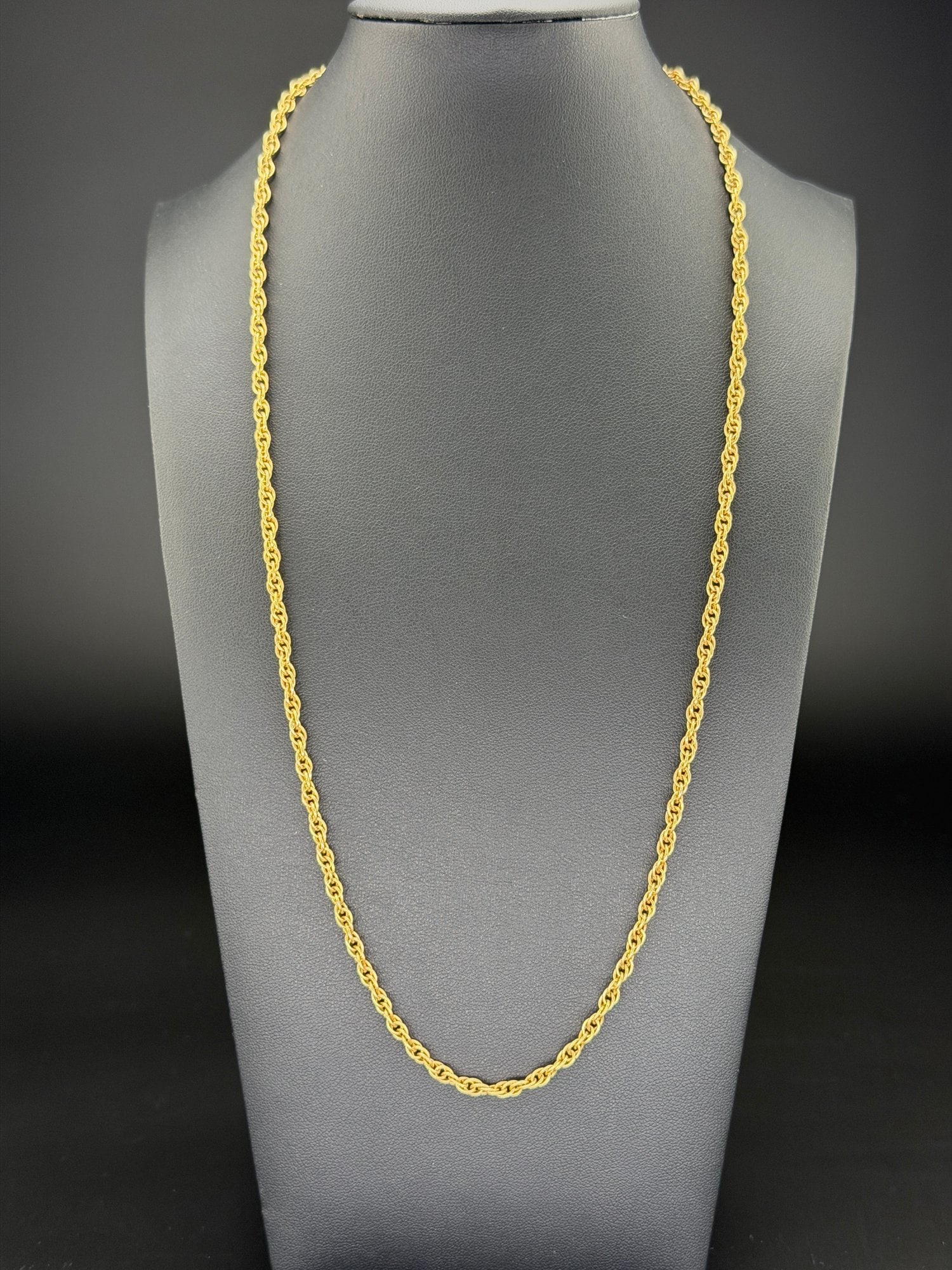 Pre-owned Vintage 12K Gold Filled Rope Chain Necklace: 1. Pre-owned- Vintage 12K Gold Filled Rope Chain Necklace2. All stamps hallmarks or markings are shown as received and are for reference purposes only. Verification is the sole responsibility of the b