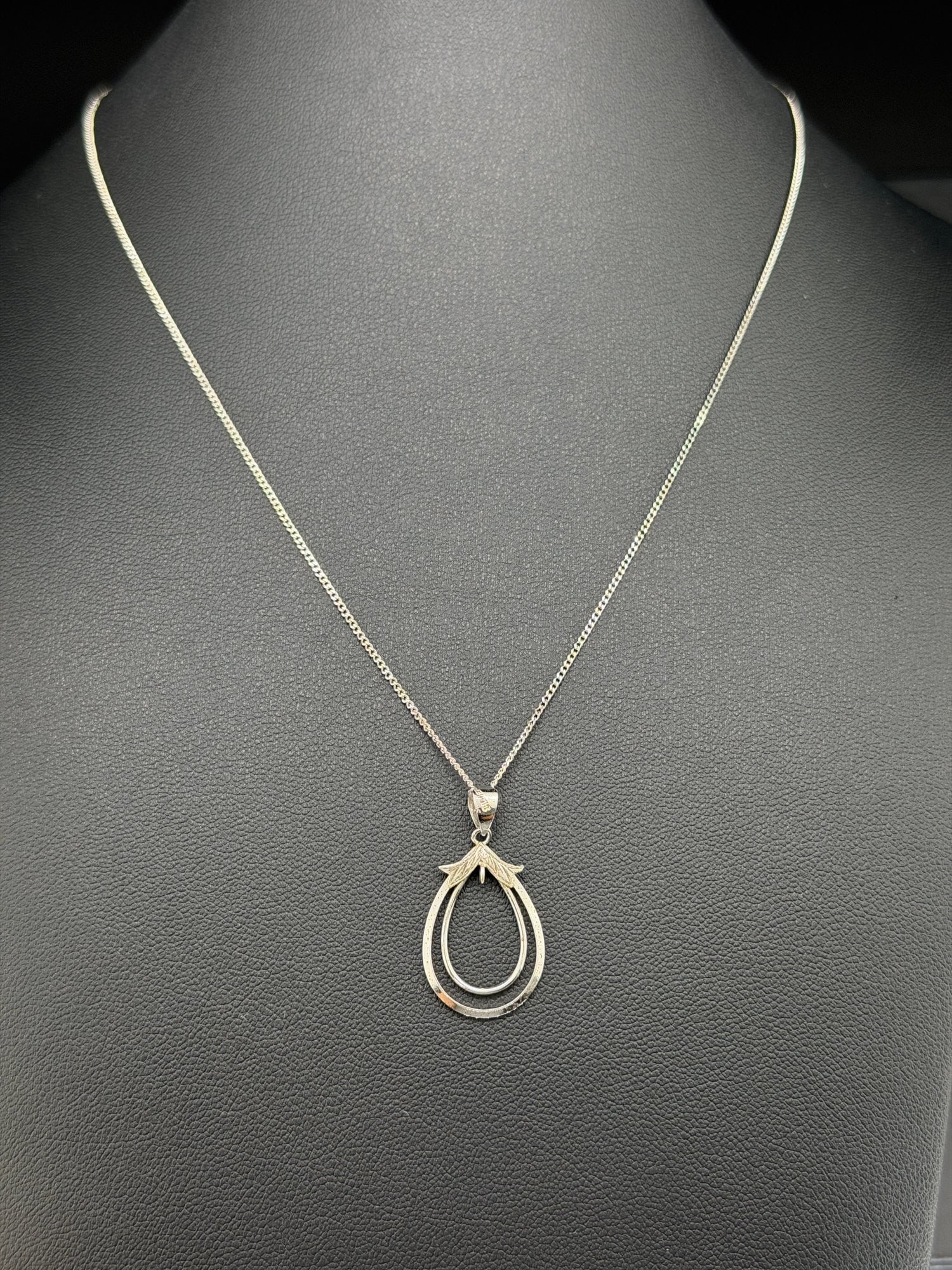 Pre-owned Sterling Silver Double Teardrop Pendant Necklace (1 of 6)