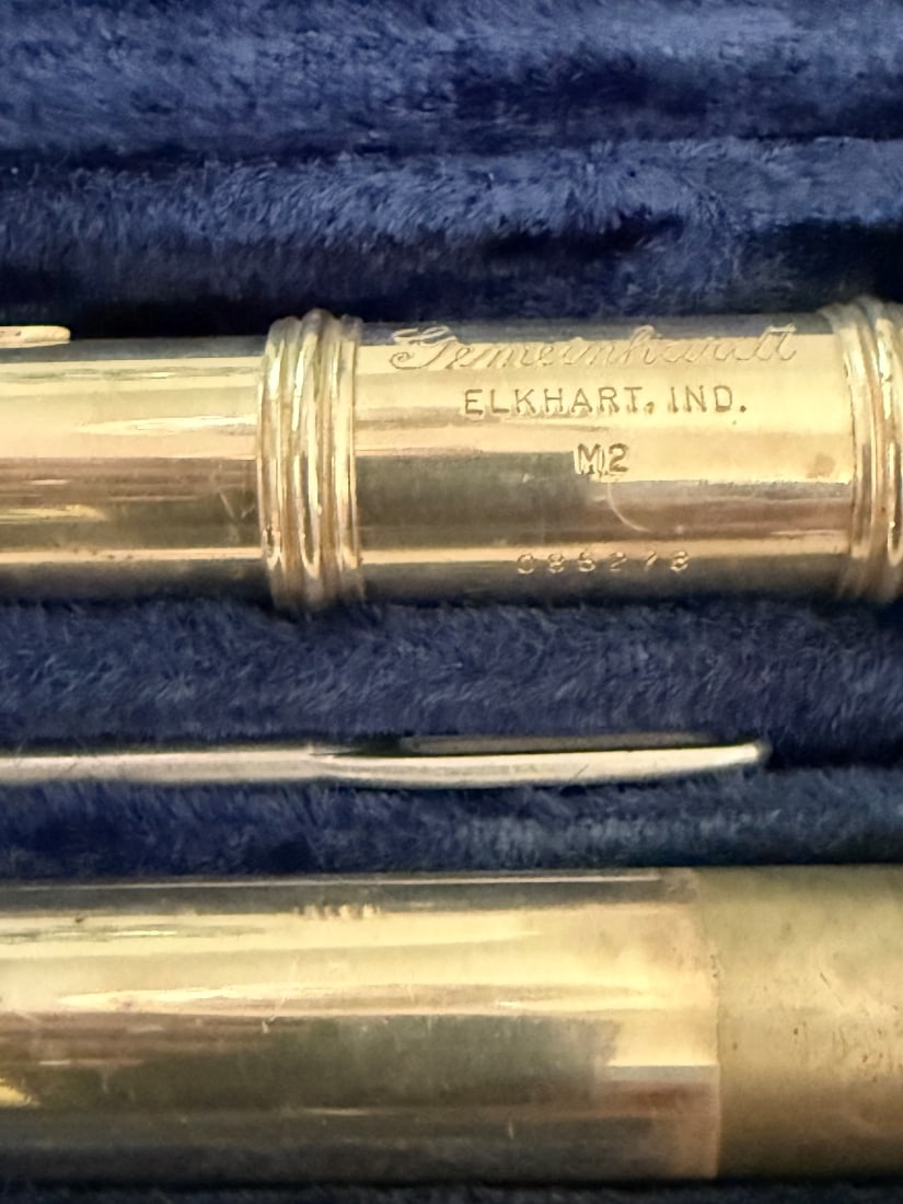 Gemeinhardt M2 Student Flute in Case - 2