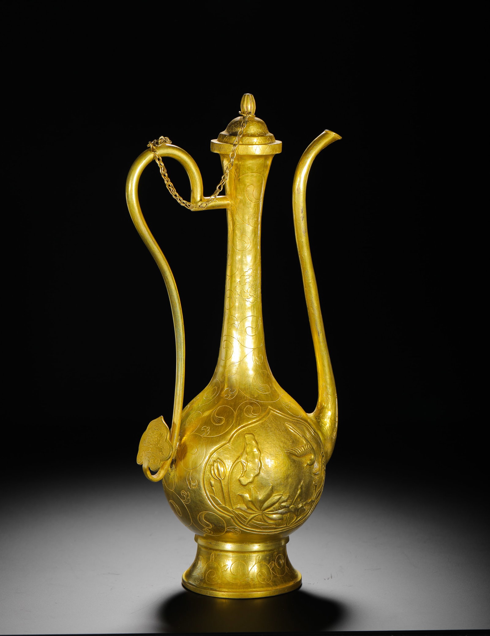 PURE GOLD ENGRAVED FLOWER AND BIRD PATTERN EWER OF THE MING DYNASTY (1 of 8)