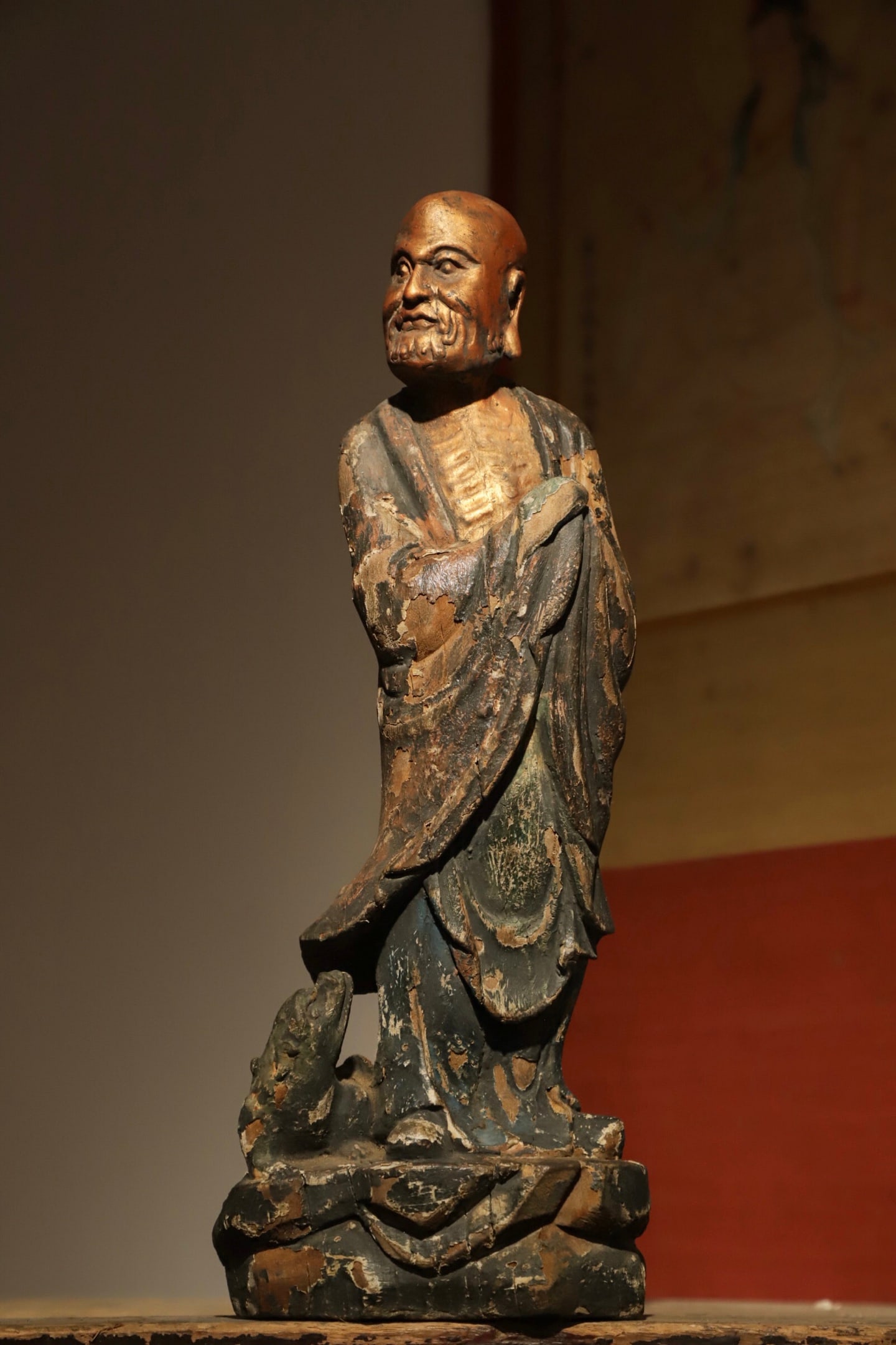 SONG DYNASTY WOODCARVING LACQUER GOLD, BODHIDHARMA FIGURE: H:40cm