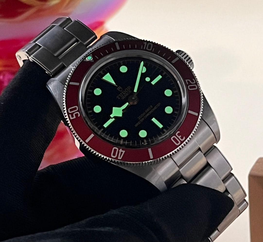 TUDOR BLACK BAY WATCHES: Tudor Black Bay Series, 2023 Full Set Accessories, Automatic Mechanical, Screw-Down Case Back, 41mm Case Diameter