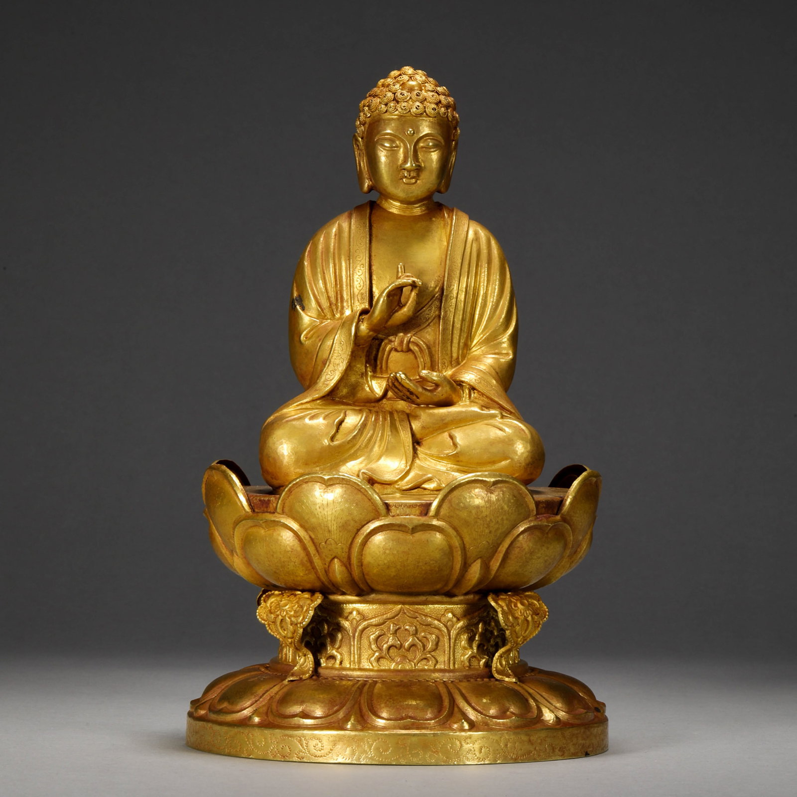 GOLD SAKYAMUNI BUDDHA BEFORE THE MING DYNASTY: H18cm W11cm Weight495g