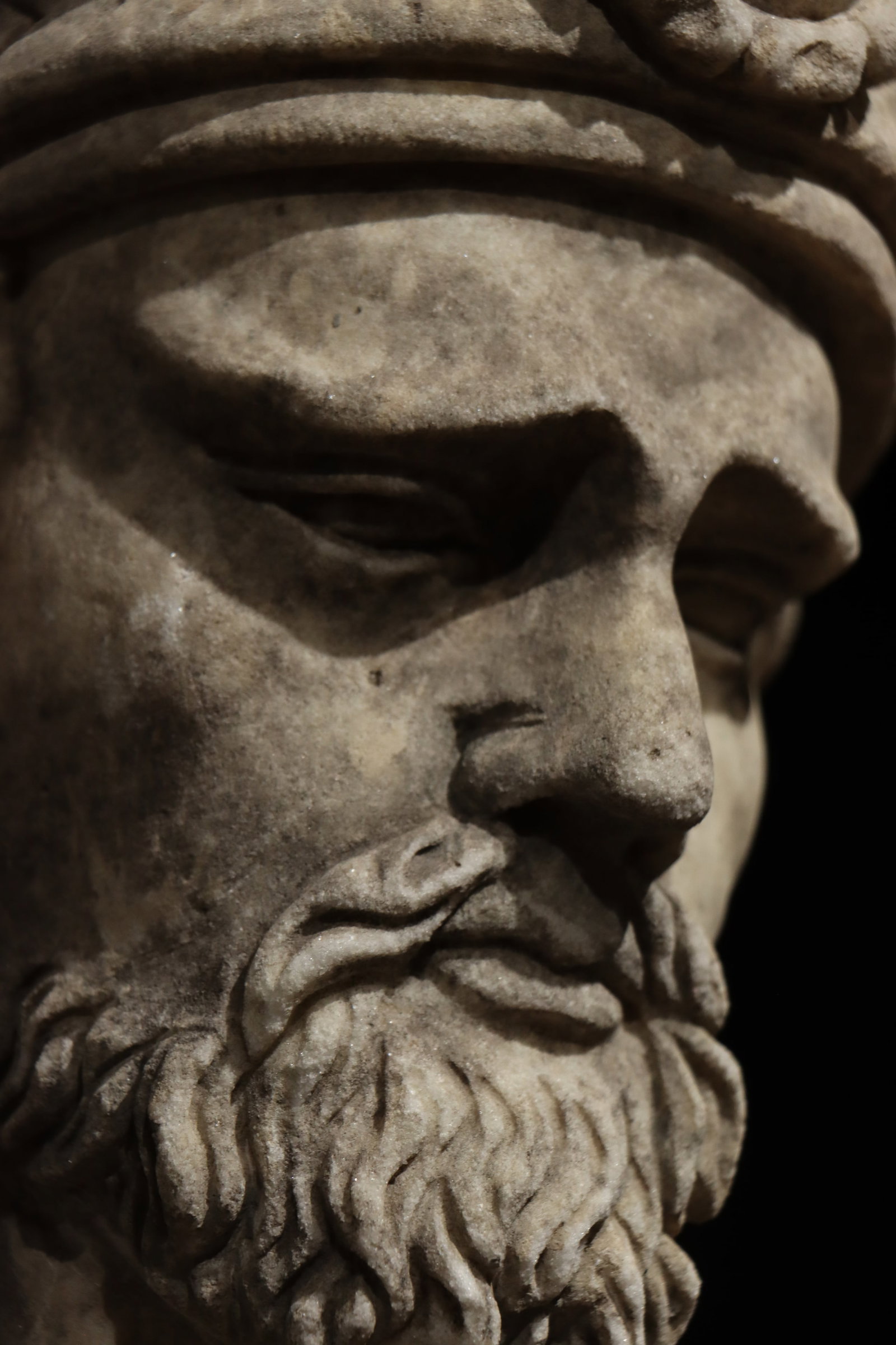 A 5TH-CENTURY ANCIENT GREEK STONE-CARVED HEAD (1 of 8)