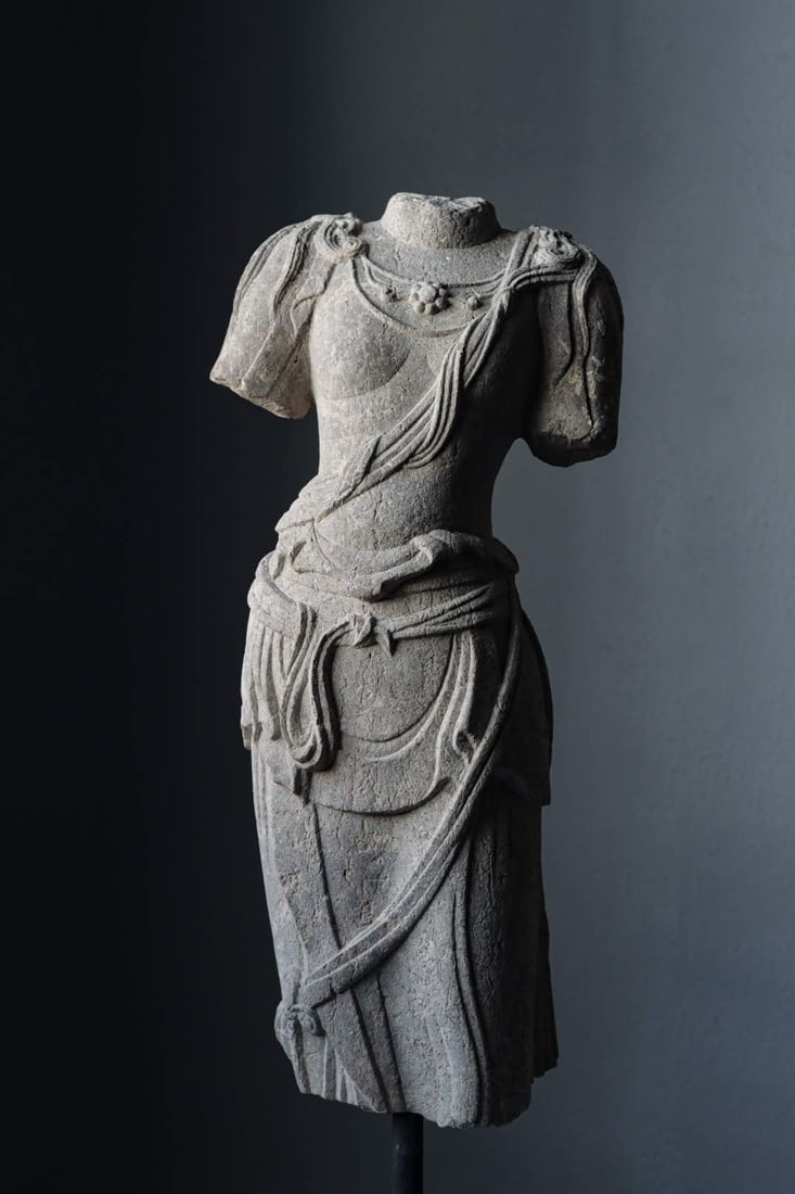 A 4TH-CENTURY BUST