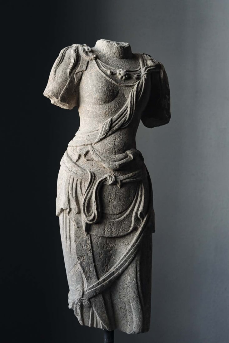 A 4TH-CENTURY BUST - 5