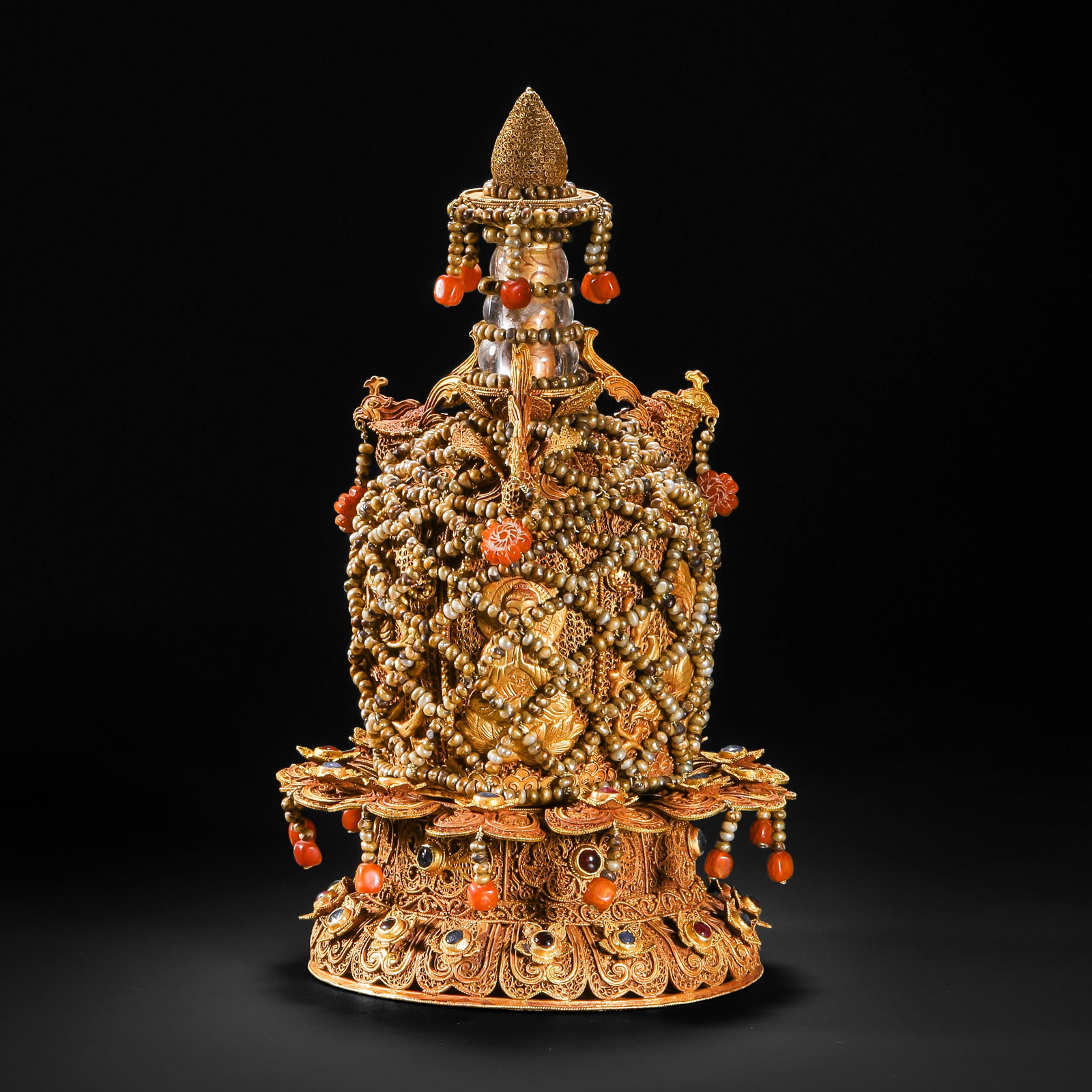 GOLD STUPAS MADE BEFORE THE MING DYNASTY