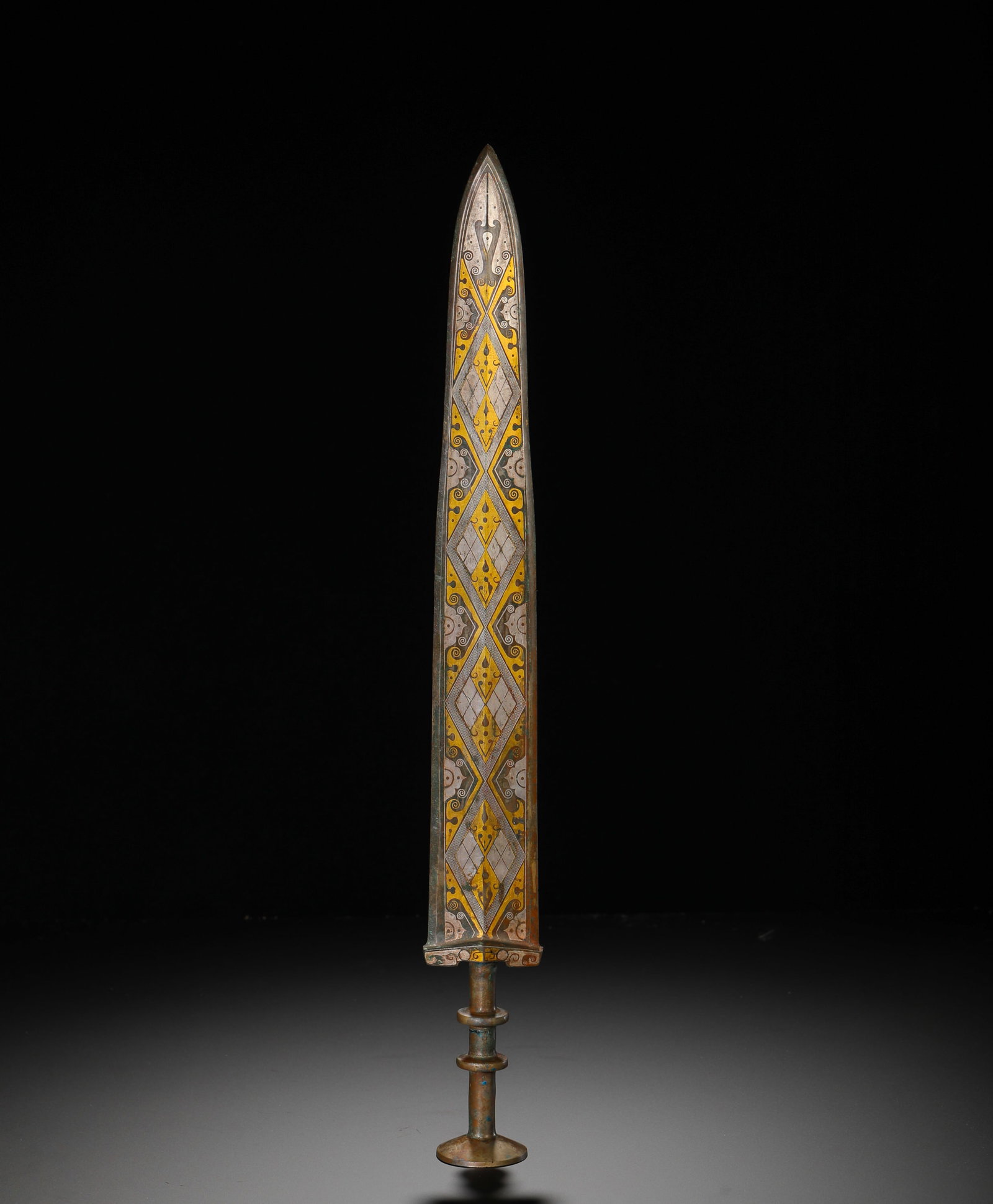 BRONZE INLAID GOLD AND SILVER GEOMETRIC PATTERN SWORD FROM THE WARRING STATES PERIOD