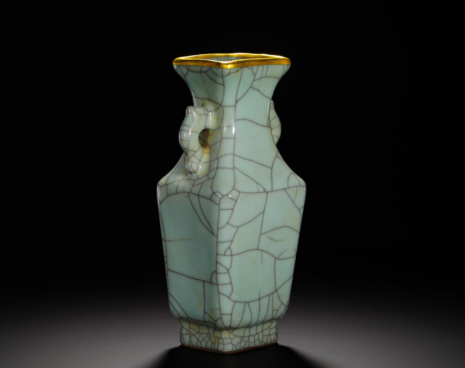 SONG DYNASTY OFFICIAL KILN POWDER CELADON SPLIT DOUBLE-EARED SQUARE VASE (1 of 9)
