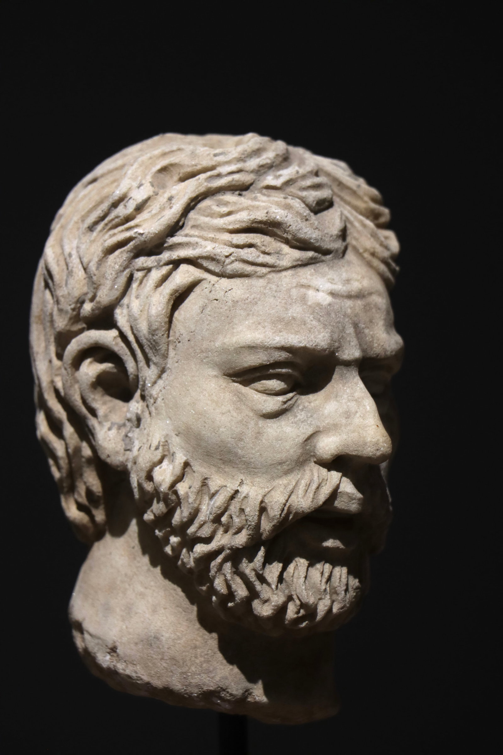 A 3TH-CENTURY ANCIENT GREEK STONE HEAD