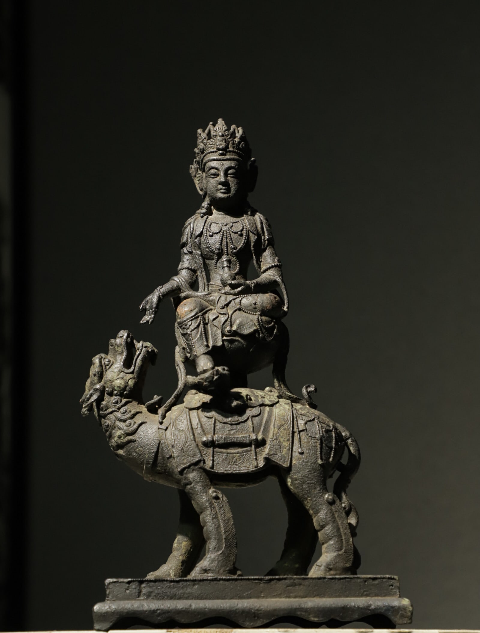 A COPPER STATUE OF GUANYIN BODHISATTVA FROM THE TANG DYNASTY