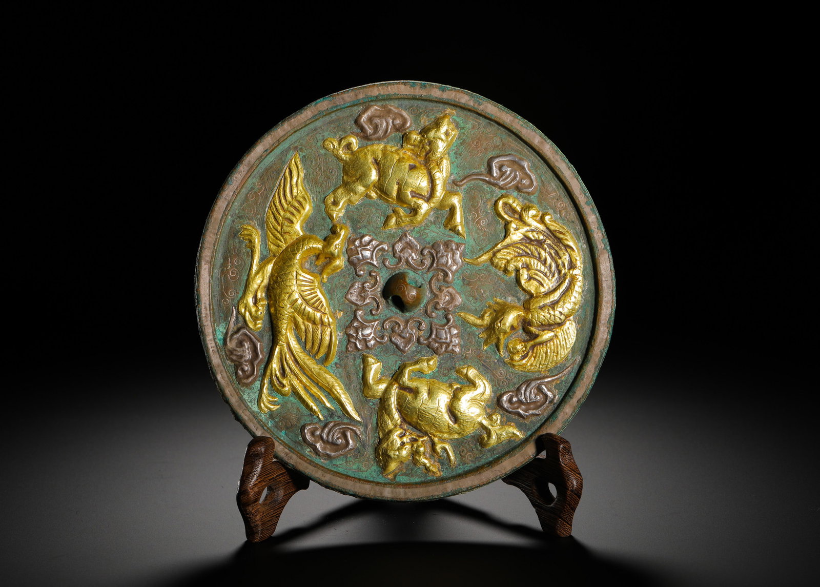 TANG DYNASTY GILDED BRONZE ?? AUSPICIOUS BEAST PATTERN BRONZE MIRROR (1 of 10)