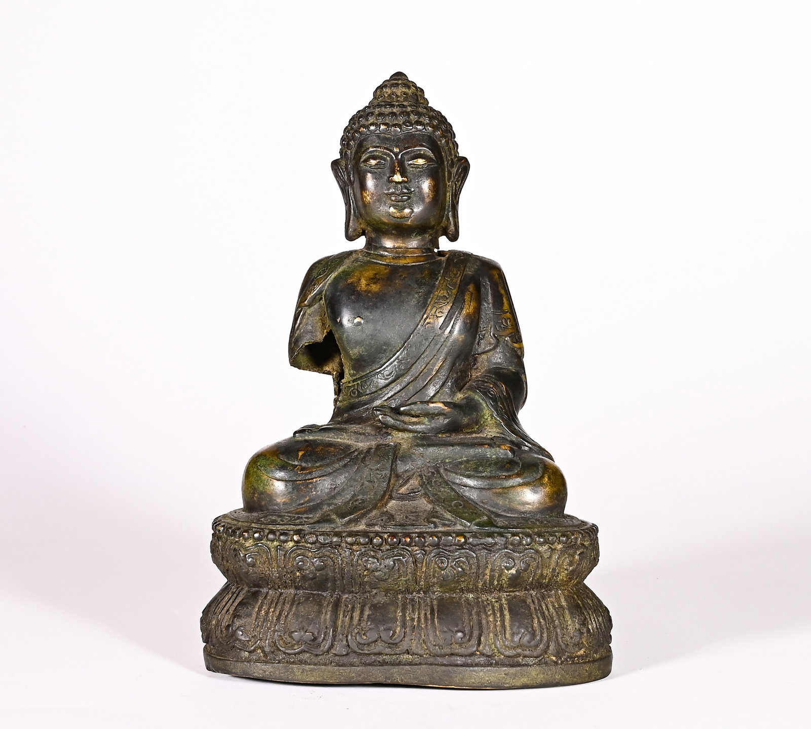 Bronze Buddha statues of the Qing Dynasty: Height:21cm(8.27in), Width:13cm(5.12in), Weight:770g (1.698lb)