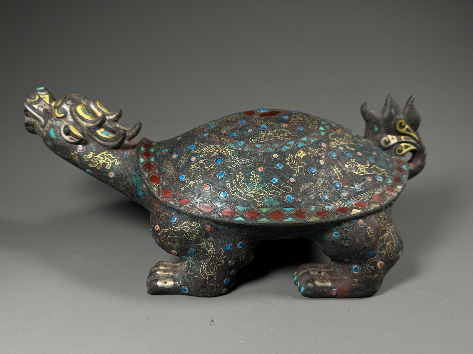 Bronze Statue of Black Tortoise with inlaid gold and silver from the Warring States Period (1 of 11)