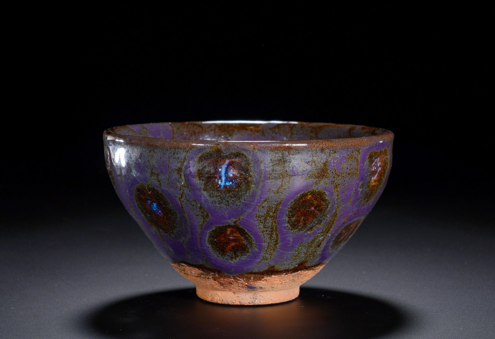 Song Dynasty Jian Kiln Yao Bian Tian Mu "Gong Yu" engraved tea bowl: Height:7.5cm(2.95in), Diameter:12cm(4.72in), Weight:330g (0.728lb)Jian Kiln Yaobian Tenmoku Tea Bowl, Inscribed "Gong Yu" (For Imperial Use)Crafted in the classic Song-dynasty Jian kiln shape with