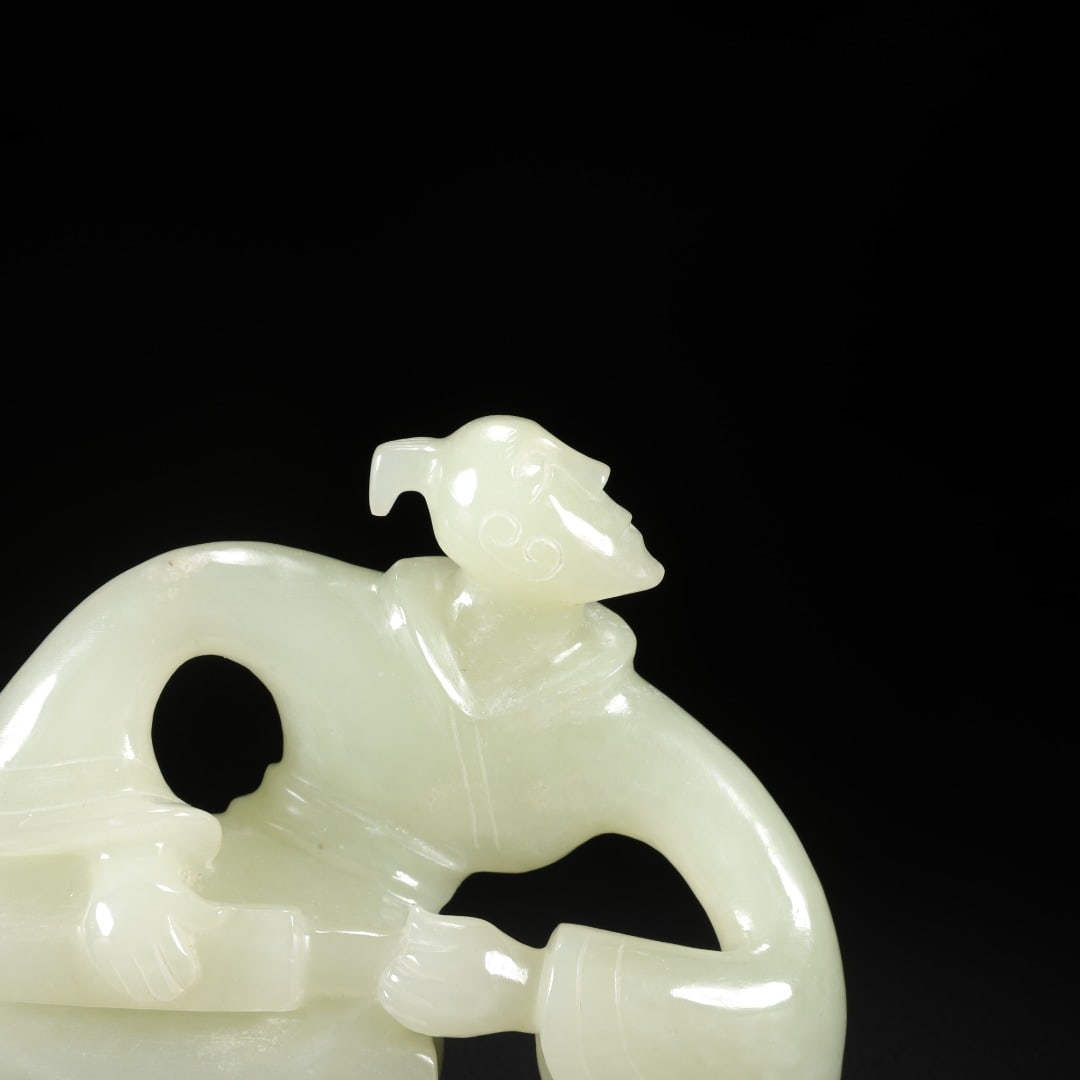 Han Hetian jade dancer - 2