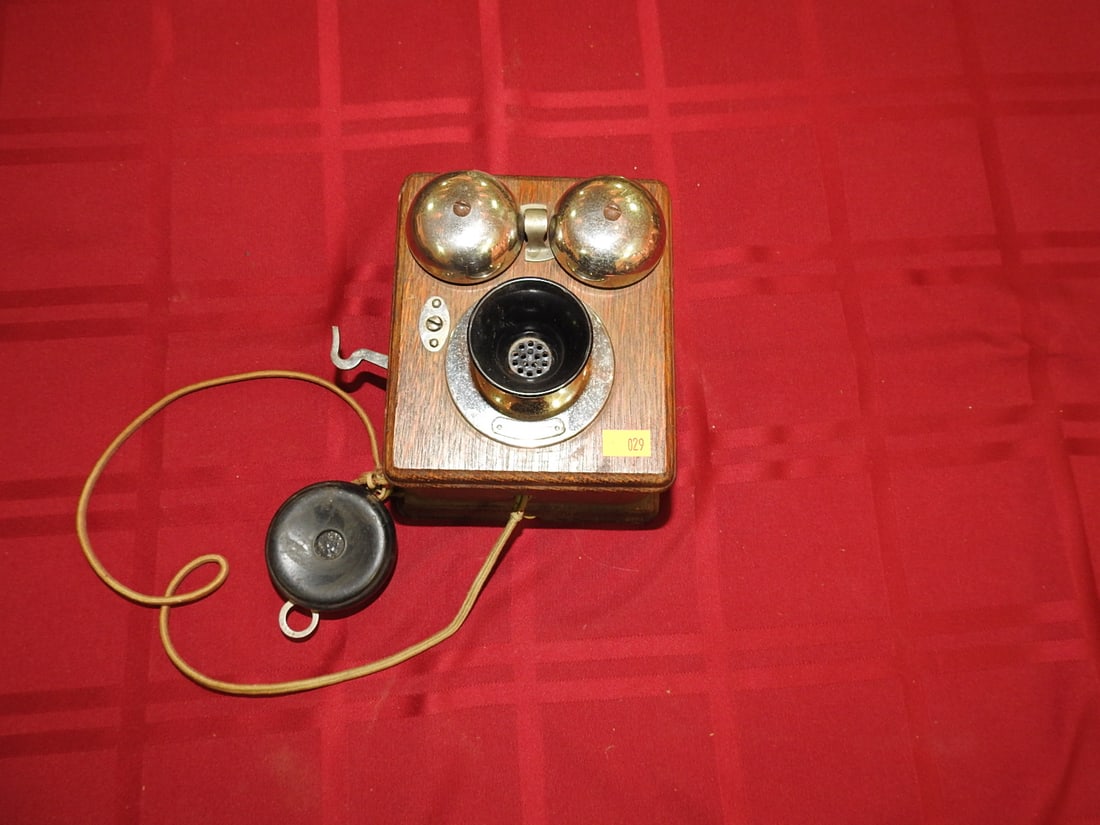 Western Electric Oak Wall Telephone (1 of 7)