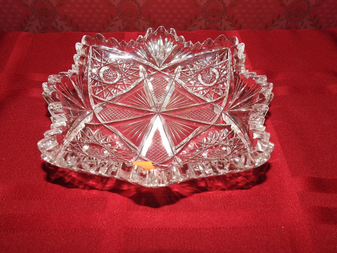 Cut Crystal Square Serving Bowl with Pinwheel Design: Vintage heavy cut crystal square serving bowl or low dish with pinwheel, fan and geometric cut decoration. Approx. 1 x 6.5 x 6.5 in. Unmarked unless otherwise noted; maker/pattern attribution is based