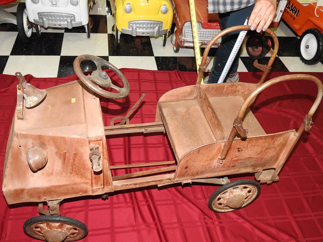 1920s Steelcraft Mack Playboy Pedal Car (1 of 13)