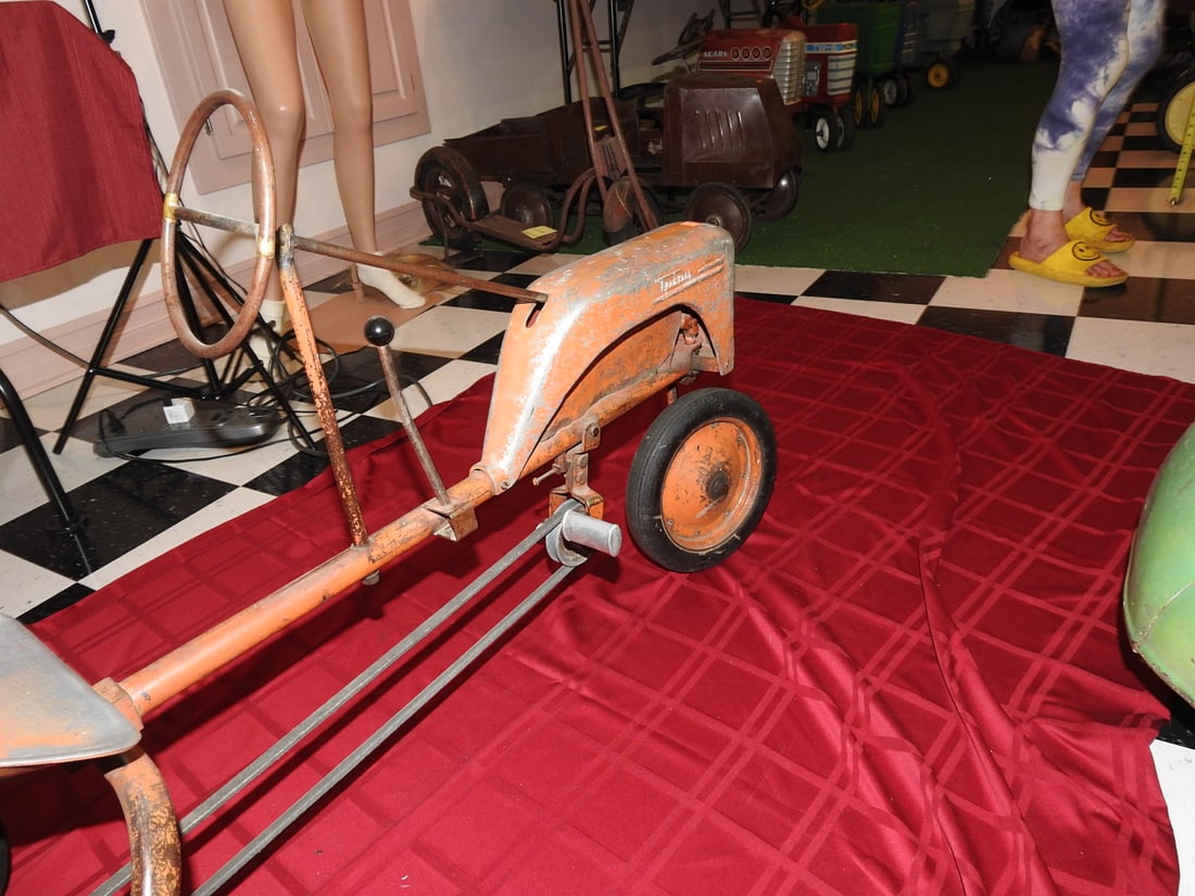 Vintage Tract-All Pedal Tractor (1 of 10)