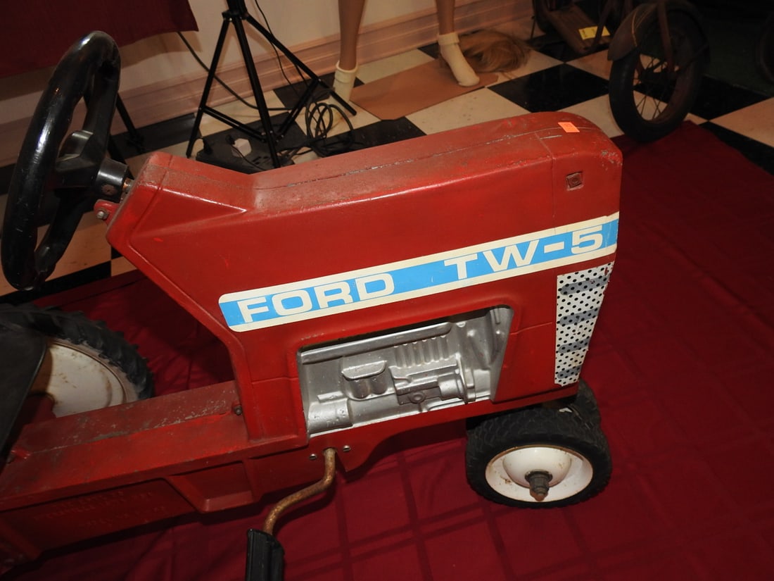 Ford TW-5 Pedal Tractor - 7