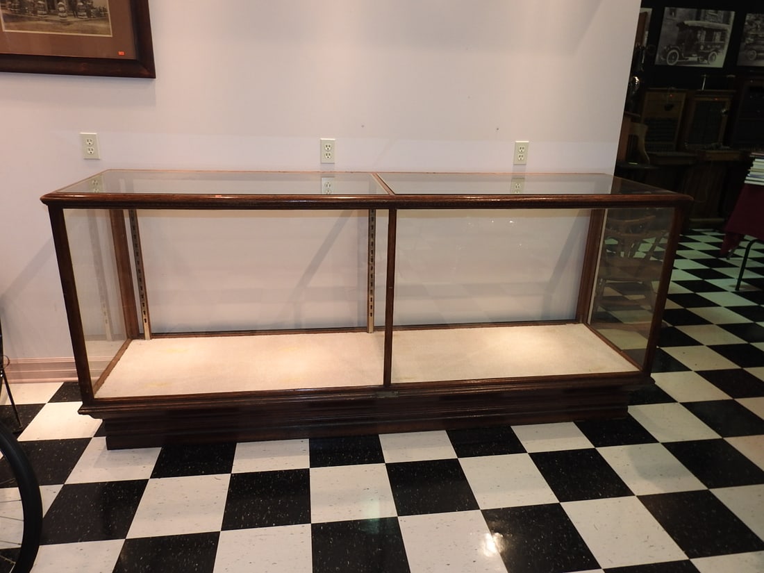 8 Ft Hibbard Spencer Bartlett Showcase (1 of 5)