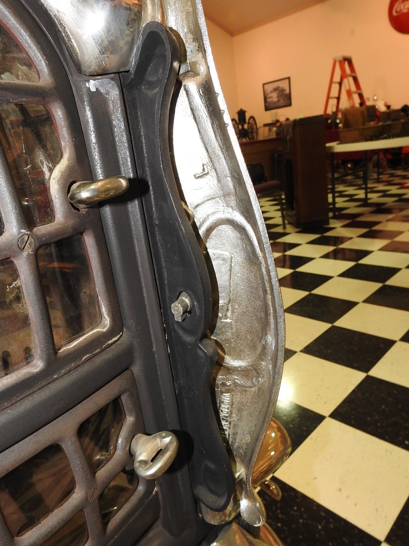 Janney-Semple-Hill Co. The Winner No. 16 Parlor Stove - 12
