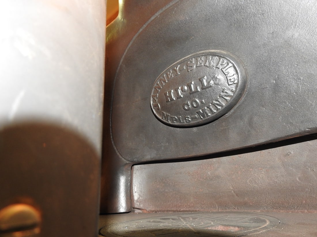 Janney-Semple-Hill Co. The Winner No. 16 Parlor Stove - 14