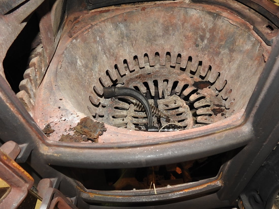 Janney-Semple-Hill Co. The Winner No. 16 Parlor Stove - 6
