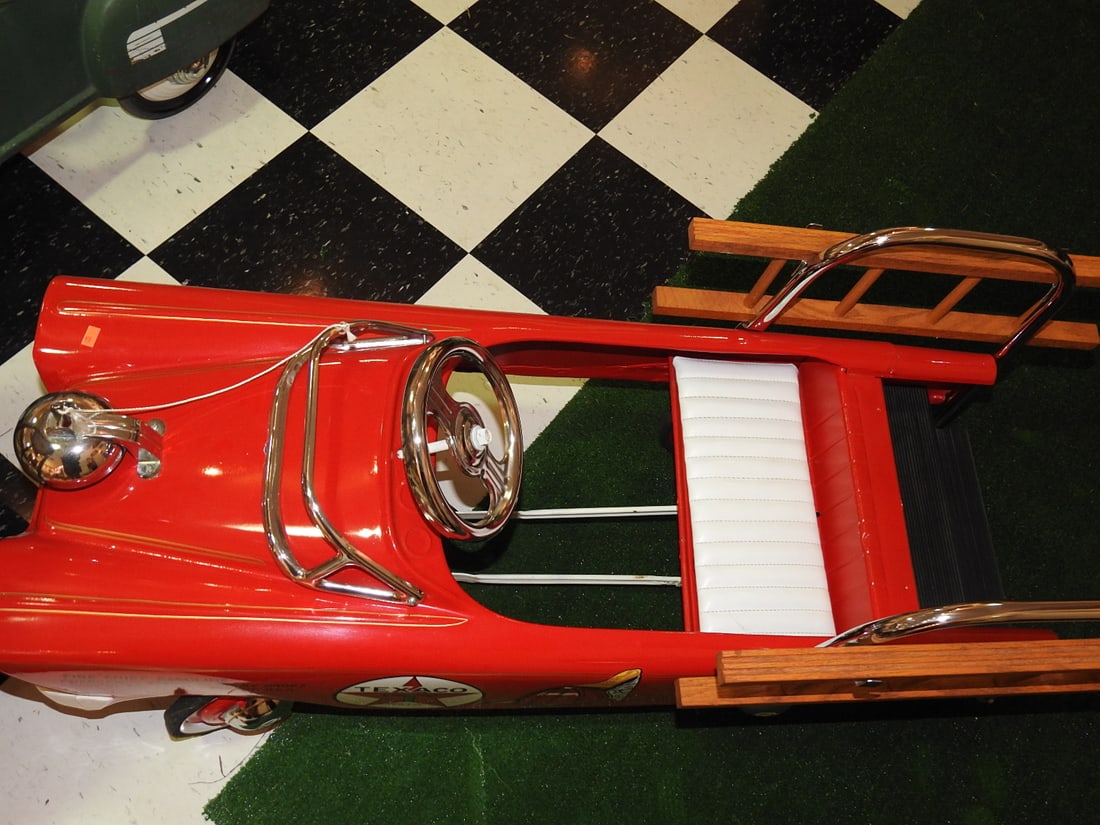 Texaco Fire Chief Pedal Car - 3