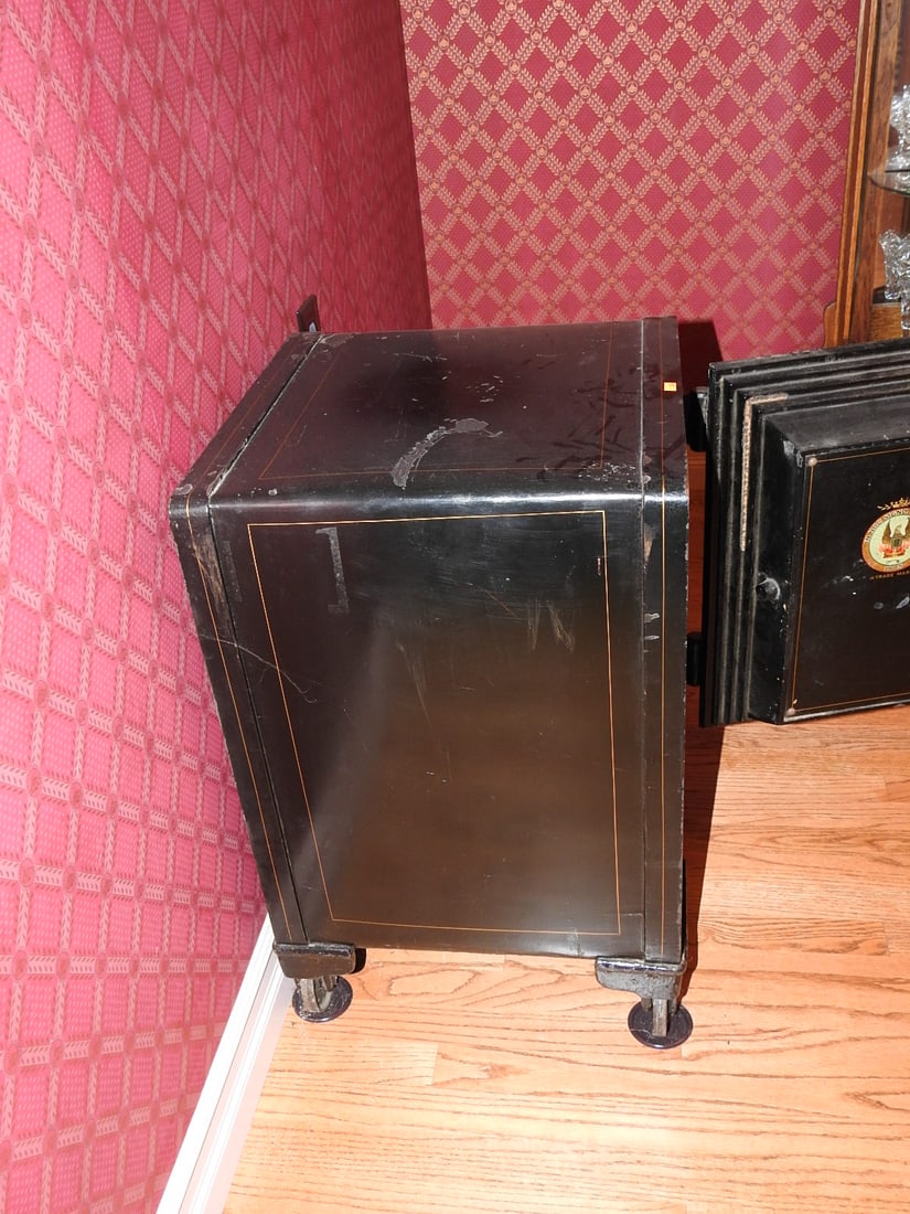 Victor Safe and Lock Co. Black Safe - 4