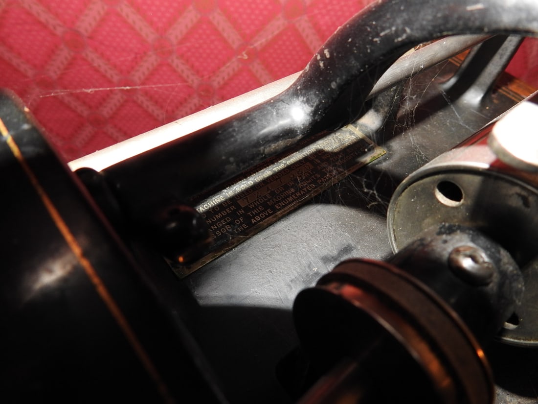 Edison Standard Cylinder Phonograph with Horn - 5