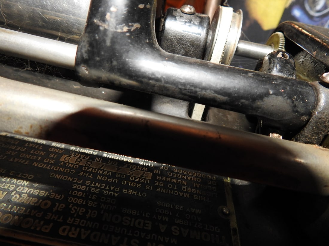 Edison Standard Cylinder Phonograph with Horn - 8