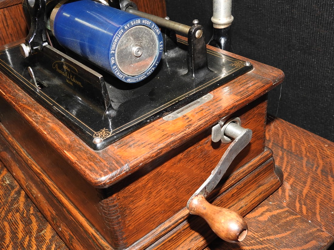 Edison Cylinder Phonograph with Wooden Horn - 3