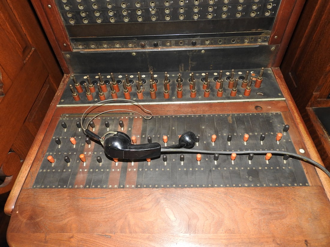 Western Electric 105 Type Magneto Switchboard - 4