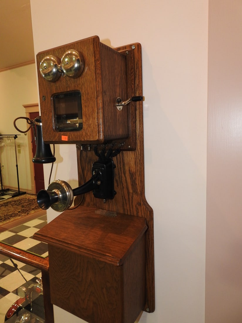 Montgomery Ward Diamond Oak Wall Telephone - 2