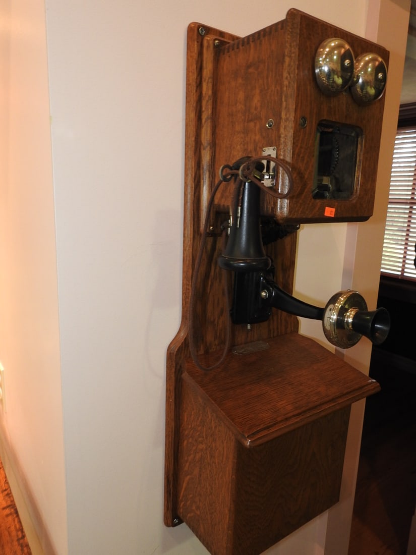 Montgomery Ward Diamond Oak Wall Telephone - 3
