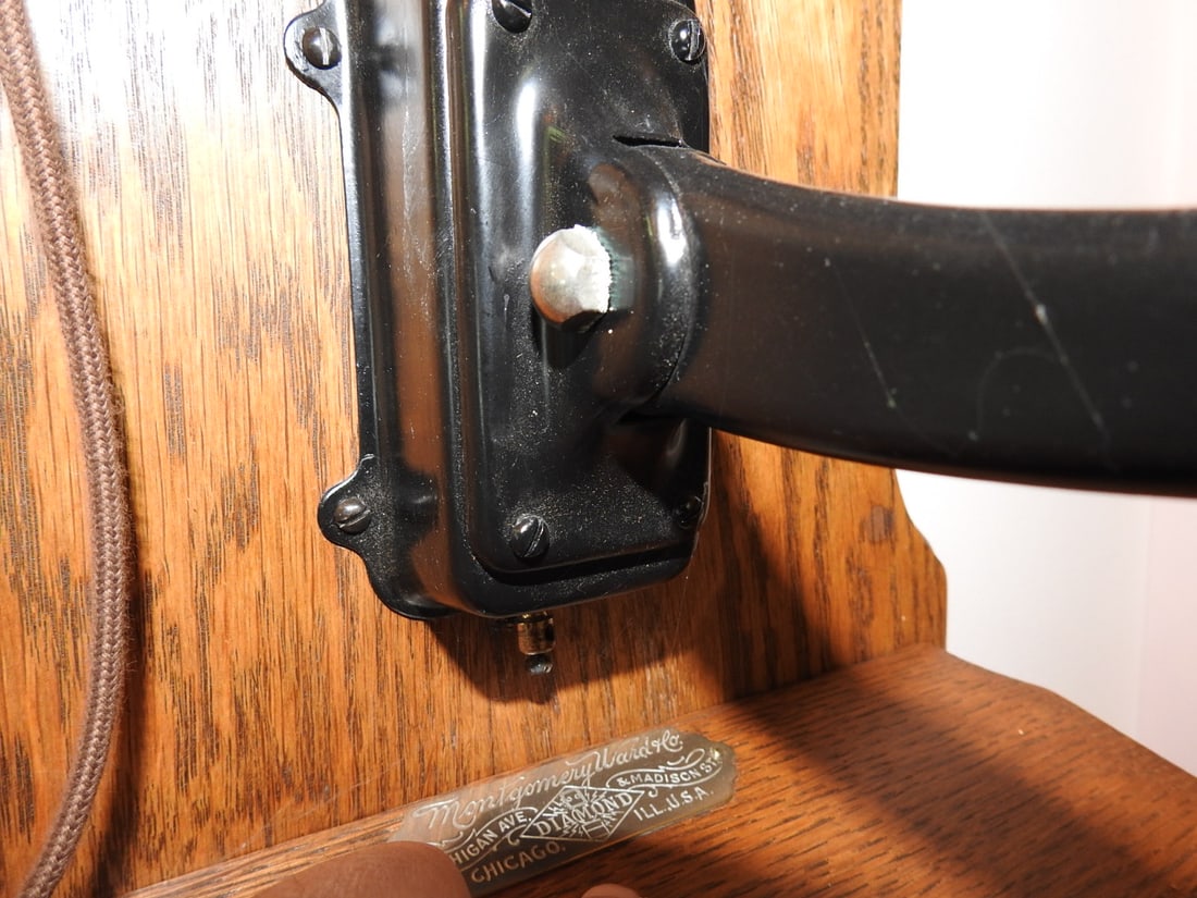 Montgomery Ward Diamond Oak Wall Telephone - 5